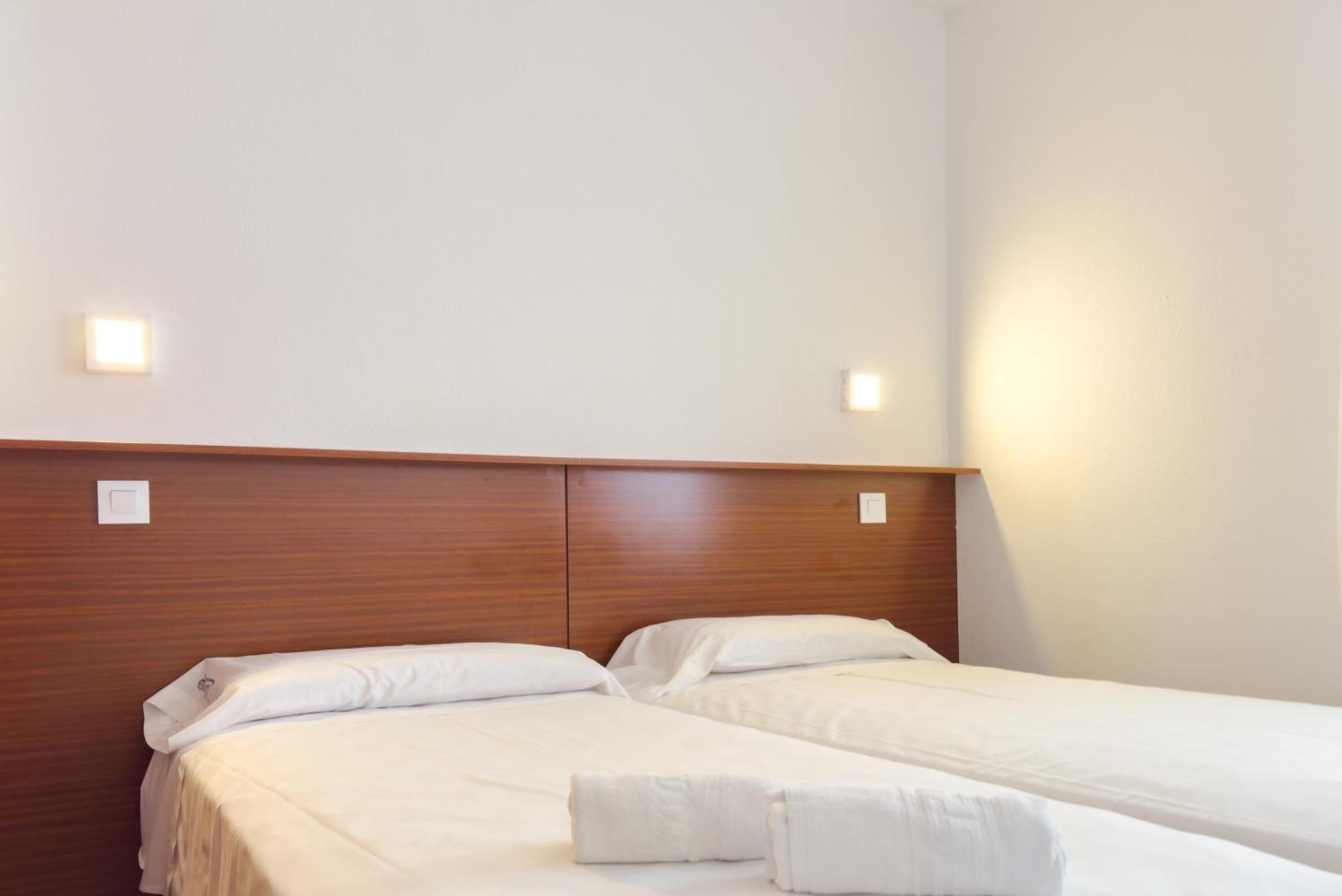 Rentalmar Atlantida Apartamentos Salou Esterno foto